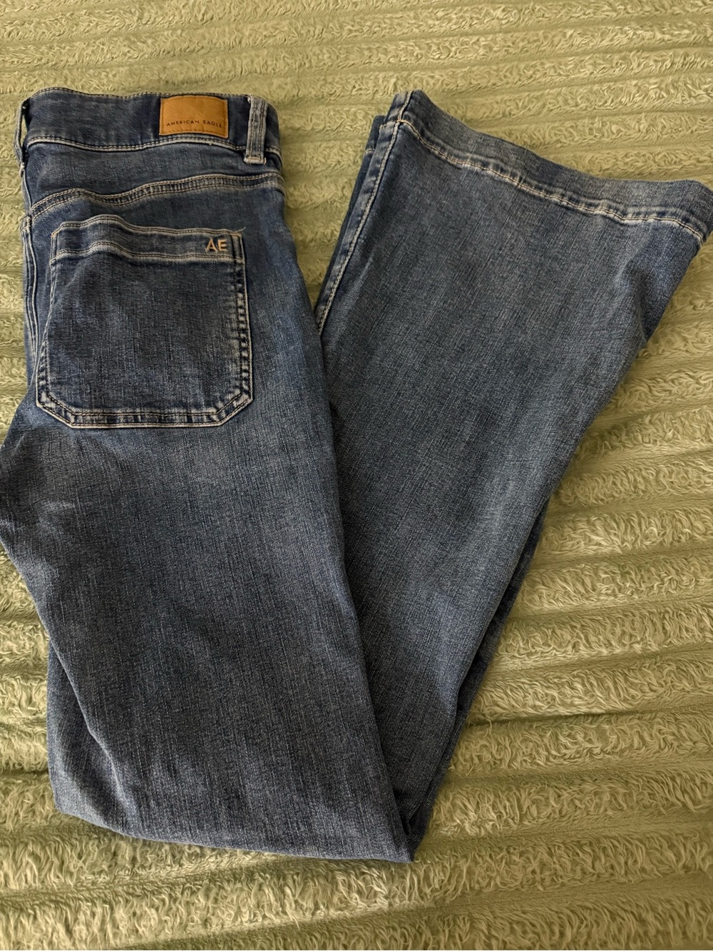 American Eagle Outfitters Women's Flare Jeans — Medium Blue